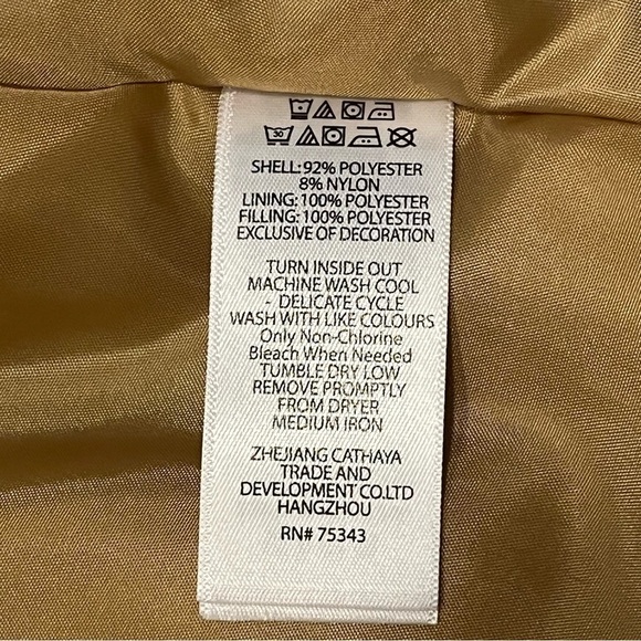 Tahari lined peplum child’s jacket size 12 months - Picture 7 of 10